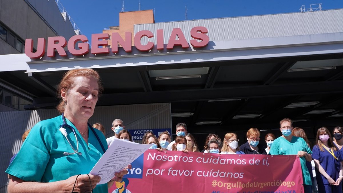 Concentración de los médicos del Servicio de Urgencias y Emergencia. -ICAL
