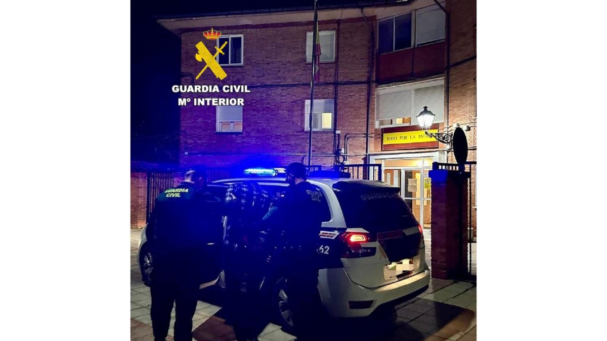Detenido un hombre en Villaobispo de las Regueras (León) por injuriar y amenazar de muerte a sus vecinos- ICAL