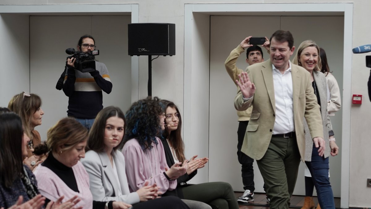El presidente de la Junta de Castilla y León, Alfonso Fernández Mañueco, participa en el acto institucional con motivo del Día Internacional de la Mujer. ICAL