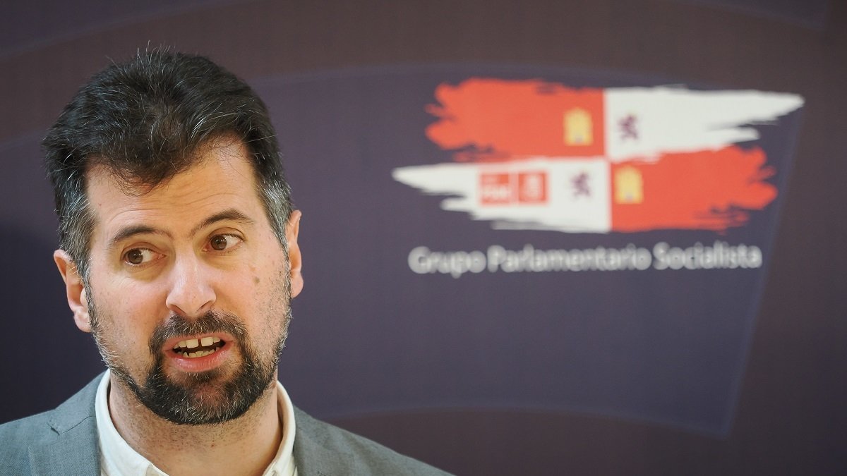 El portavoz del Grupo Parlamentario Socialista y secretario general del PSOECyL, Luis Tudanca.- ICAL