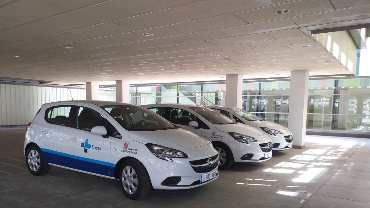 Imagen de archivo de los coche de Sacyl. -SACYL.