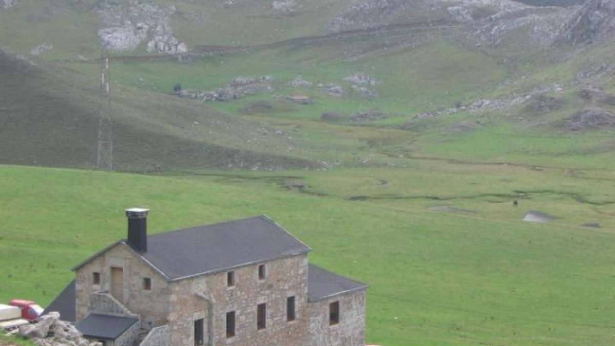 Casa Mieres, límite de León con el Principado de Asturias. DIARIO DE LEÓN