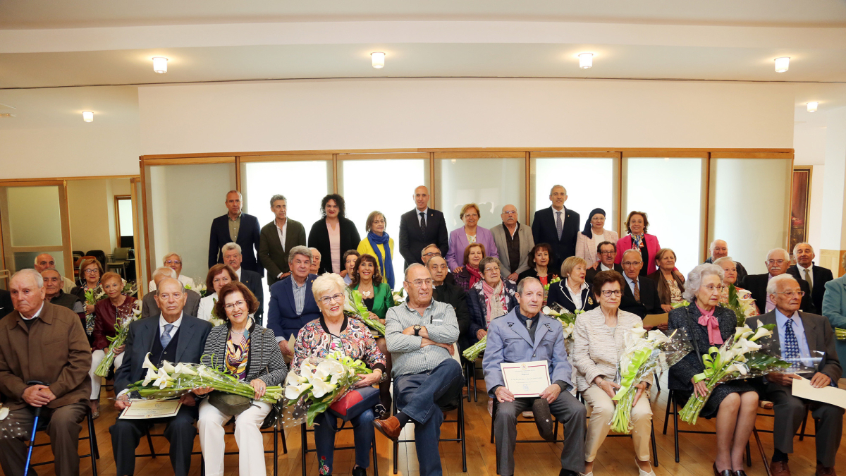 Archivo homenaje matrimonios en León. EUROPA PRESS