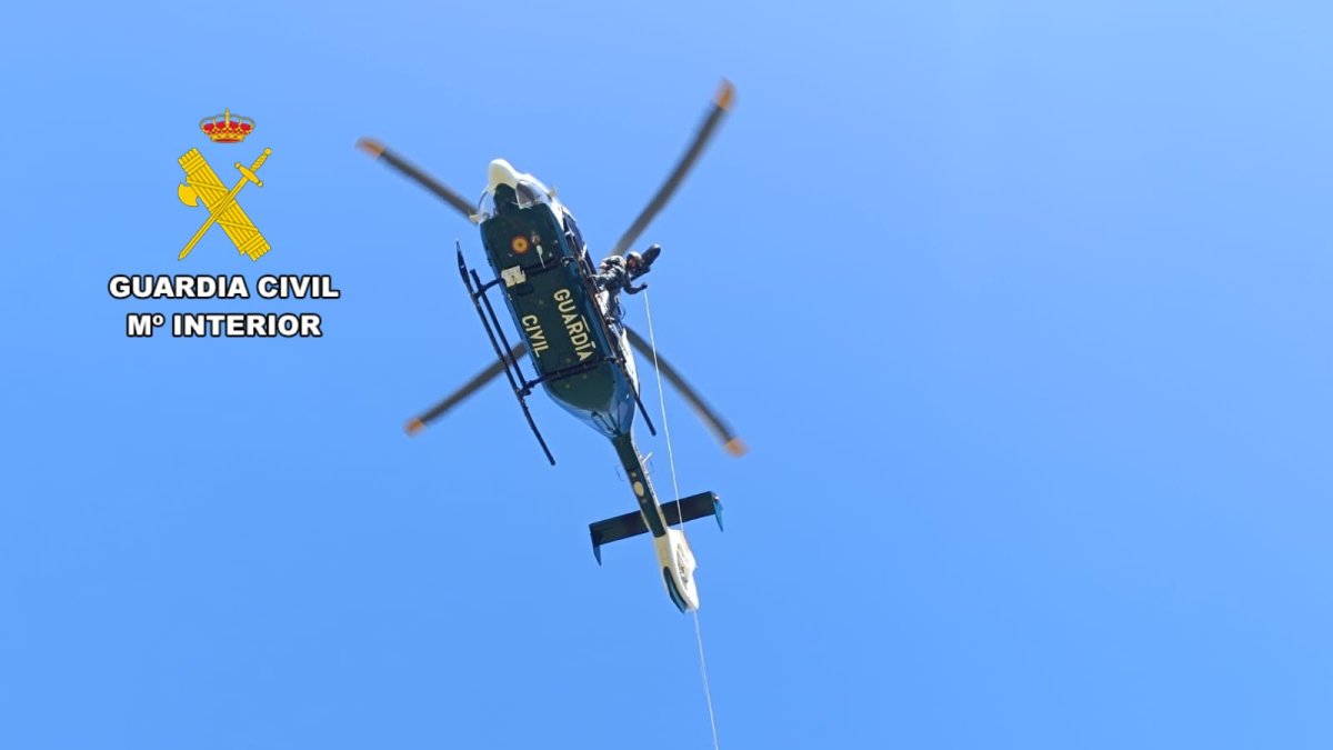 Imagen de archivo de un helicóptero de la Guardia Civil