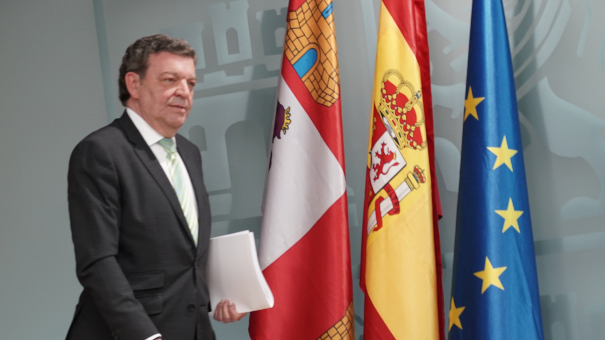 El consejero de la Presidencia, Luis Miguel González Gago, comparece en rueda de prensa posterior al Consejo de Gobierno.