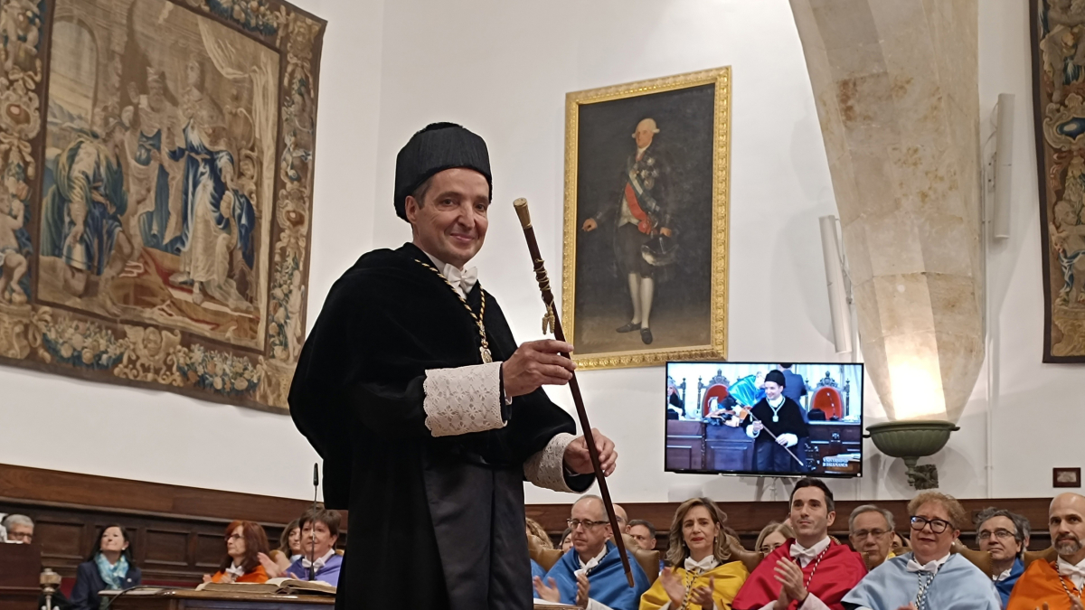 El rector de la USAL, Juan Manuel Corchado, en la toma de posesión. EUROPA PRESS