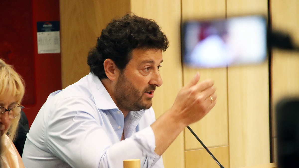 El popular Manuel García interviene en el Pleno del Ayuntamiento de Villaquilambre sobre el estado del Chalet del Pozo.