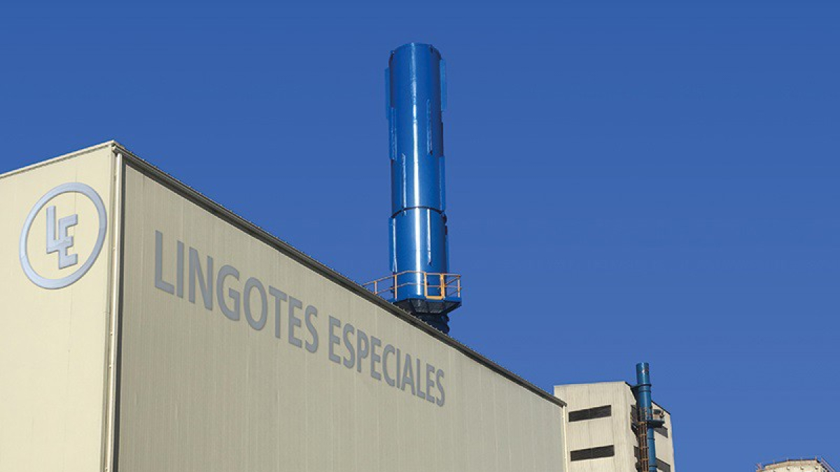 Fachada de la fábrica de Lingotes Especiales en Valladolid. Imagen de archivo.
