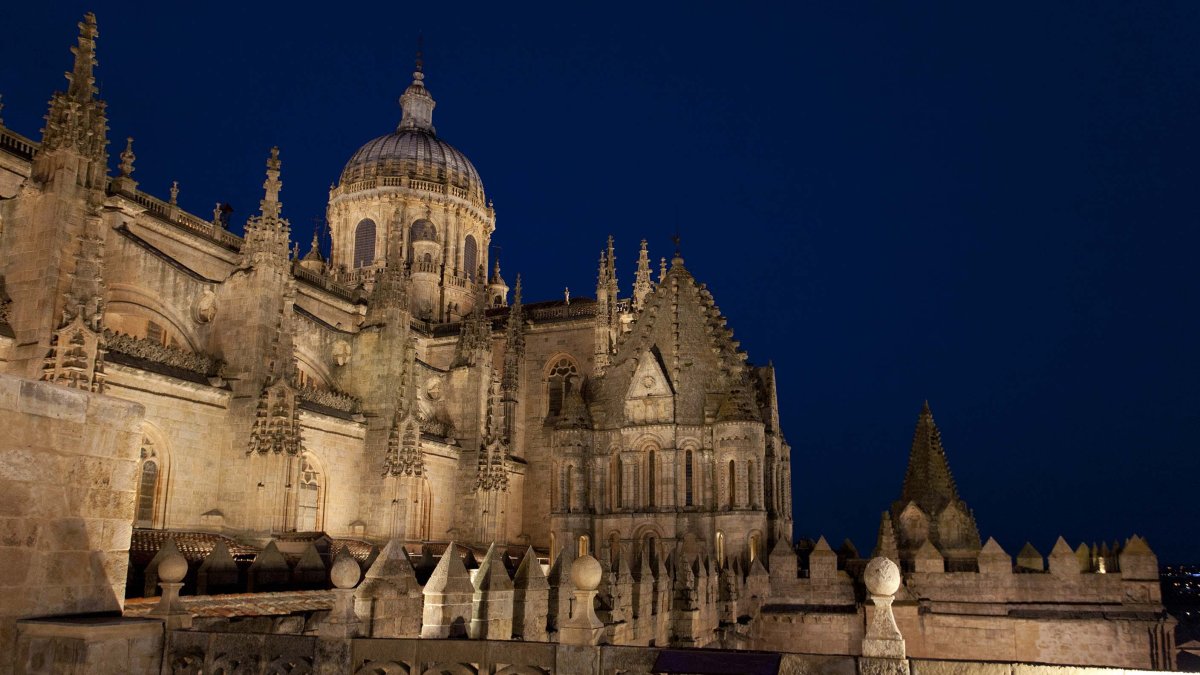 Una de las terrazas con vistas a la Torre del Gallo en Salamanca en una imagen de archivo