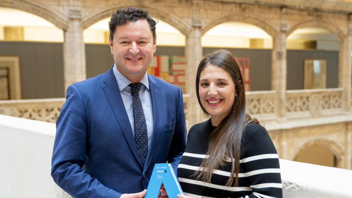 Sara Burgos, ‘Premio A Mujer Profesional Autónoma’ de CaixaBank en Castilla y León.