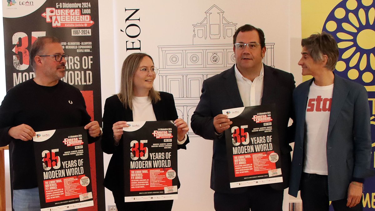 Presentación de la 35 edición del festival Purple Wekend Estrella Galicia con la participación del director del mismo, Miguel Ángel Borraz, el presidente de Centro León Gótico, Juan Dopico, y la concejala de Comercio, Consumo y Fiestas, Camino Orejas.