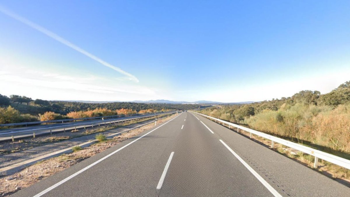 Tramo de la AP-51 a su paso por Ávila.