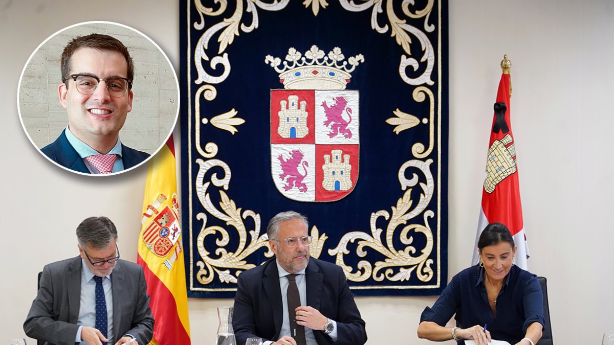 Mesa las Cortes, en una imagen de archivo, y en el círculo Marcos Herrero