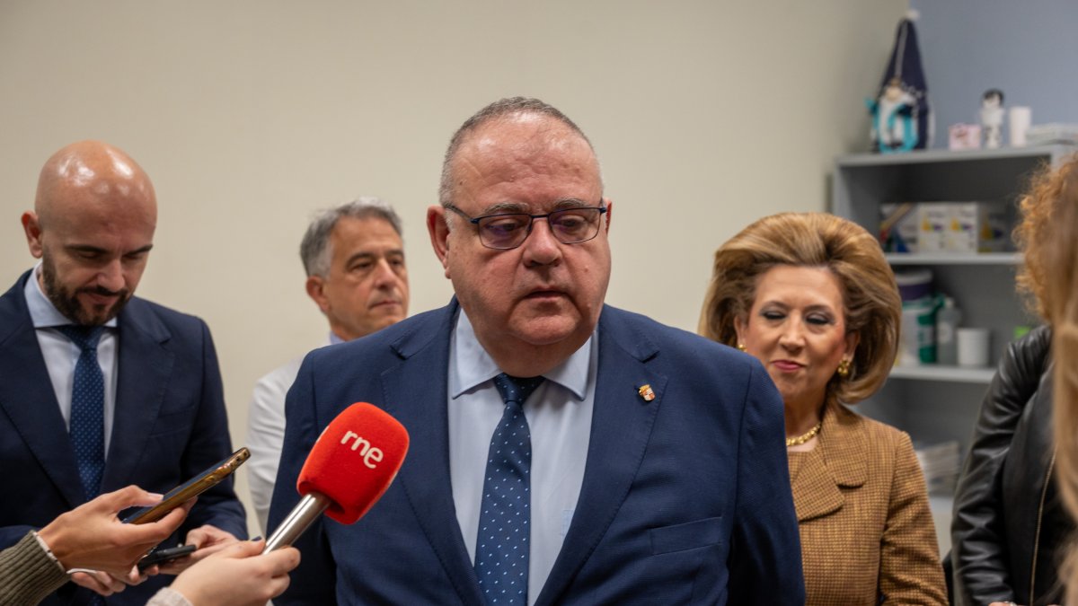 Alejandro Váquez en la visita el hospital de Palencia al pronunciarse sobre la agresión