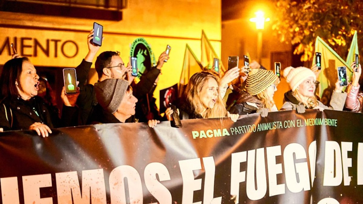 Concentración de PACMA en Medinaceli