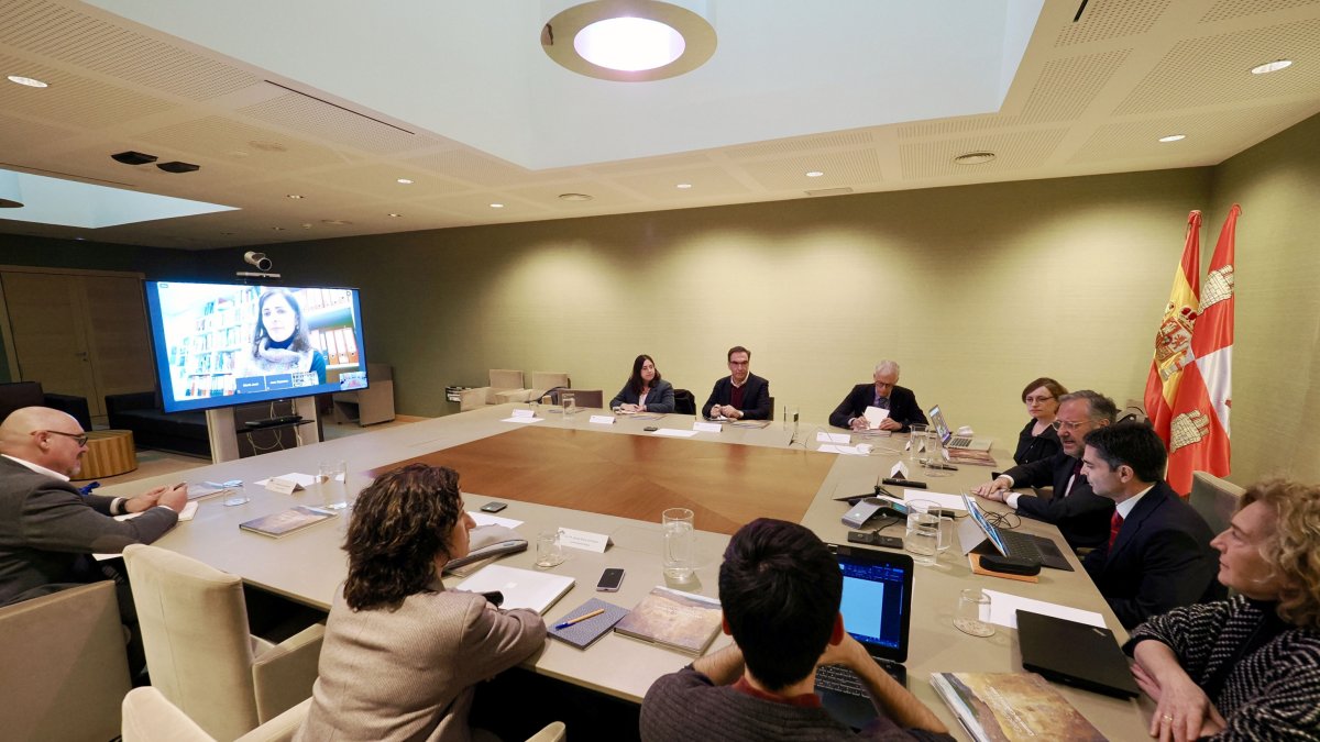 Carlos Pollán, preside la primera reunión del Comité Académico para el proyecto Nostra et Mundi de Patrimonio Disperso de Castilla y León
