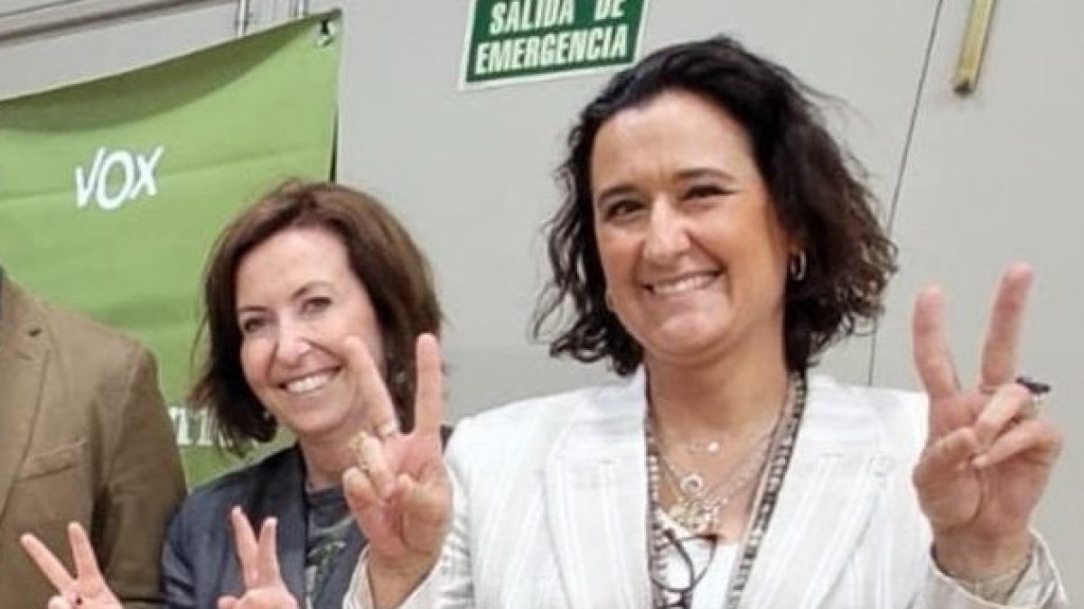 María Pettit y Emma Fernández, en una imagen de archivo en un acto de Vox.