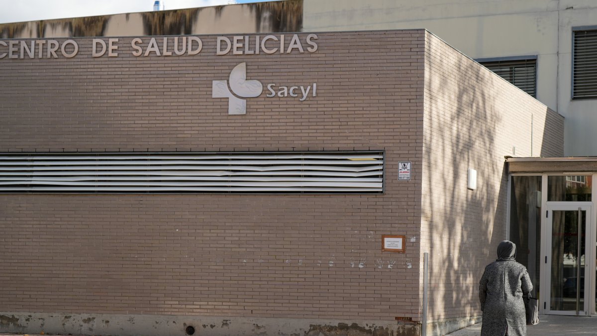 Acceso a un centro de salud de Valladolid