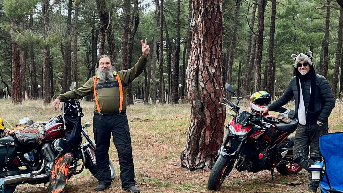 Primeros moteros en la concentración motera 'La Leyenda' en Cantalejo