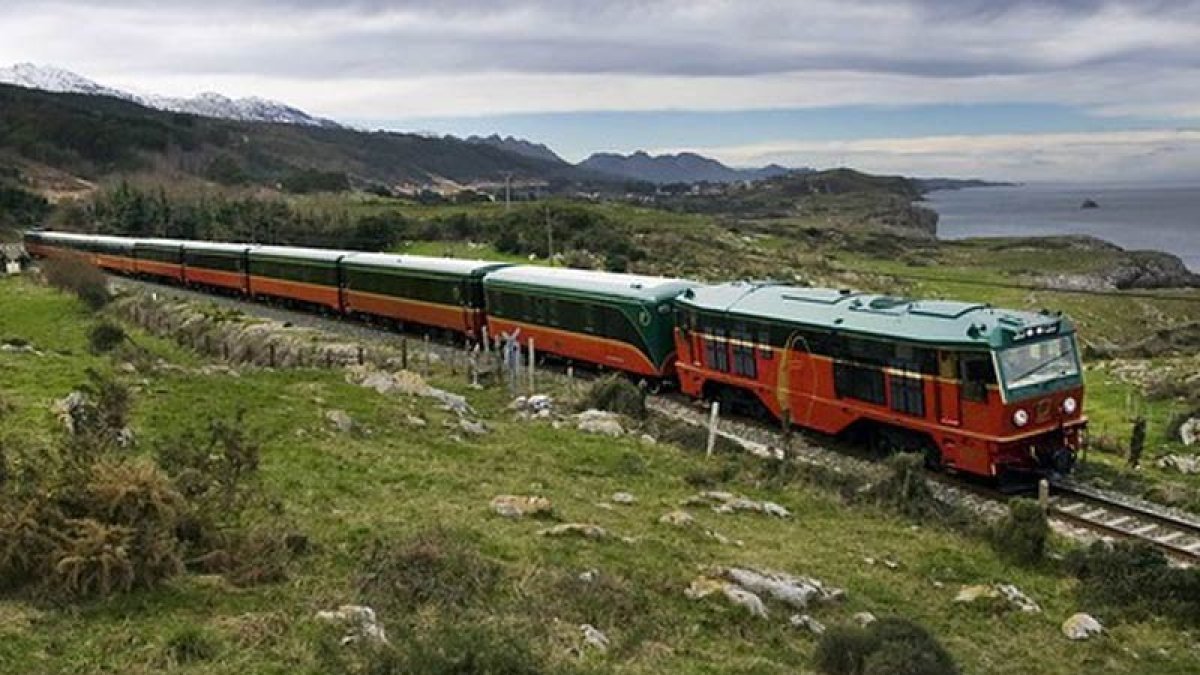 Expreso La Robla, que conecta León y Bilbao