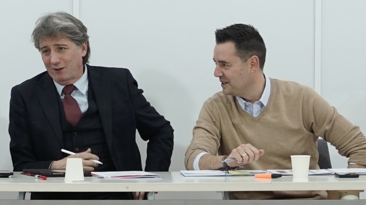 Carlos Martínez y Daniel de la Rosa en la Comisión Ejecutiva Autonómica del PSOECyL.