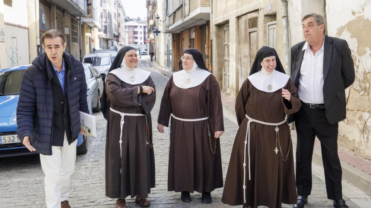 Monjas de Belorado a las puertas del juicio en una imagen de archivo.