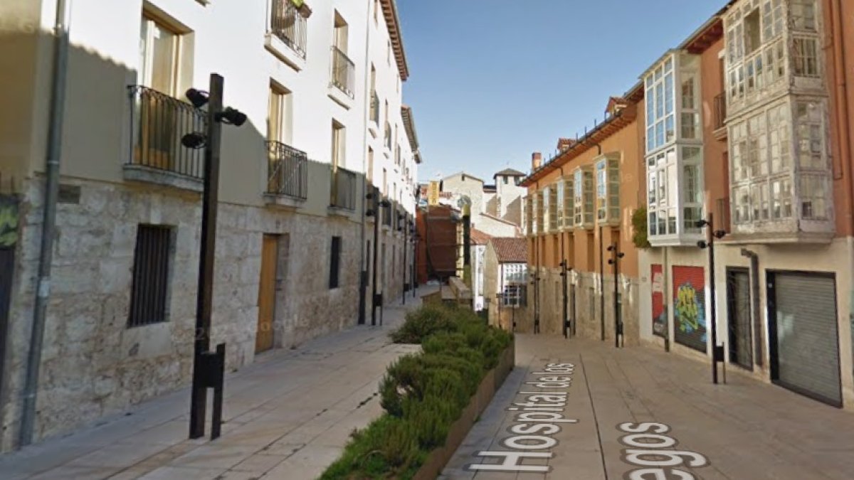 Calle Hospital de Burgos donde sucedieron los hechos