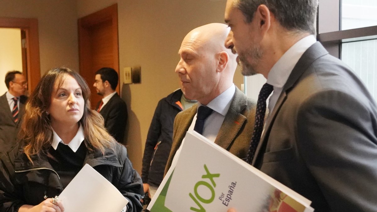 Patricia Gómez Urbán, Carlos Menéndez y David Hierro, en una imagen de archivo.