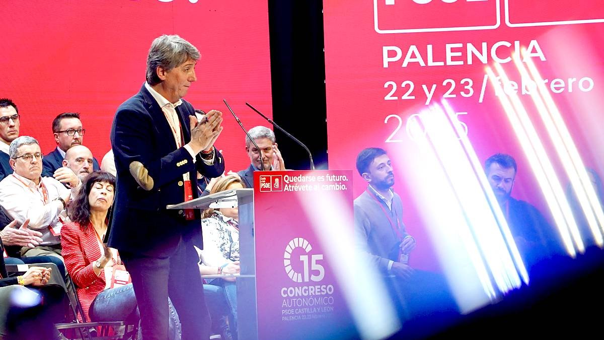 Carlos Martínez Mínguez en una de sus intervenciones.