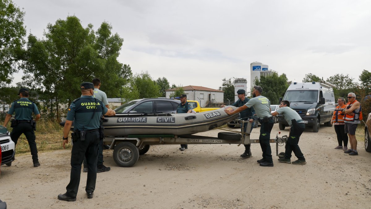 Continúa la búsqueda del chico desaparecido en Alba de Tormes.
