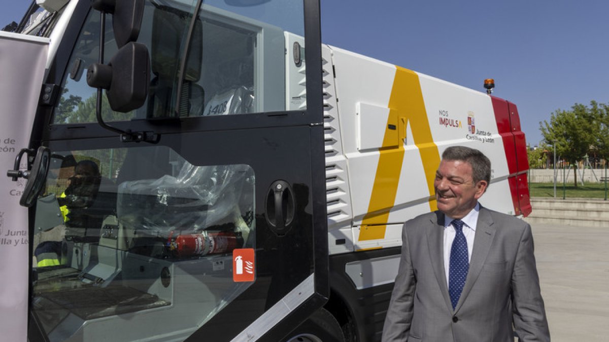 El consejero de la Presidencia, Luis Miguel González Gago, presenta la resolución de la convocatoria de ayudas a mancomunidades de 2025.