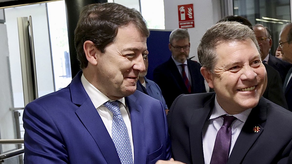 Alfonso Fernández Mañueco y Emiliano García Page.