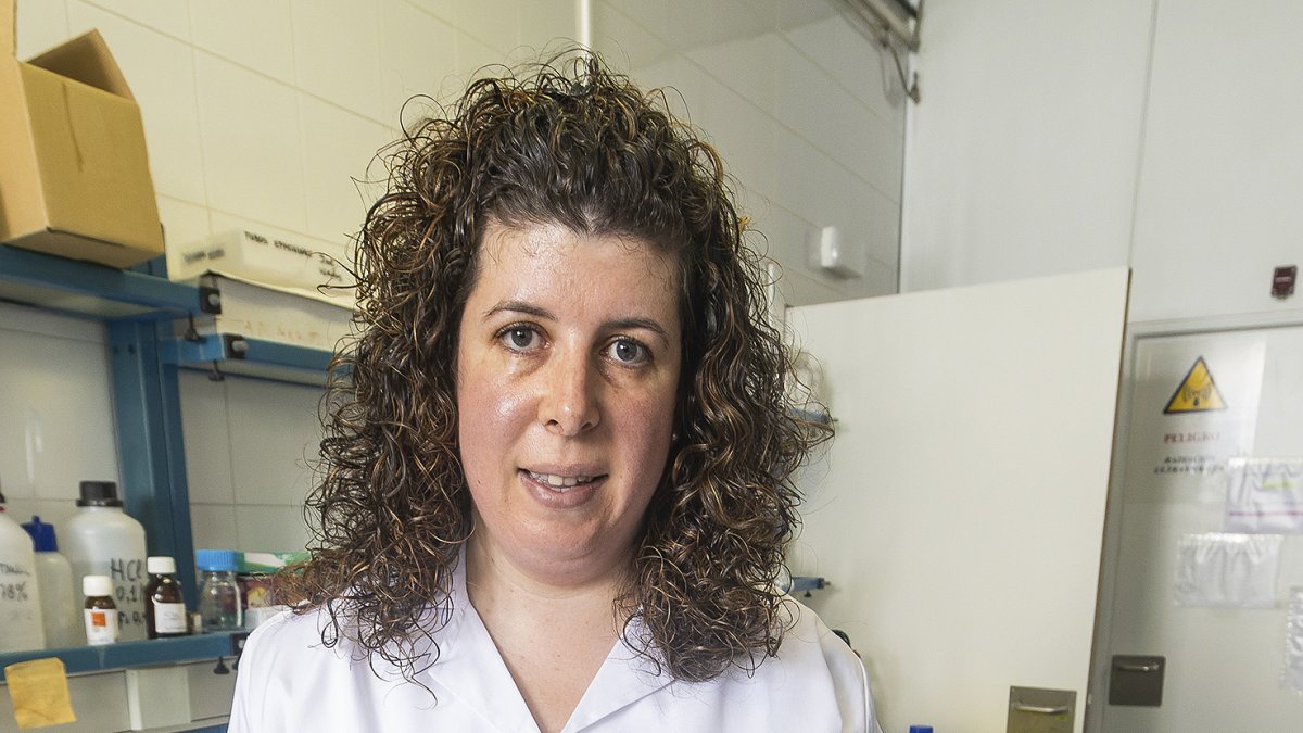 La profesora e investigadora Leire Cantero Puente.
