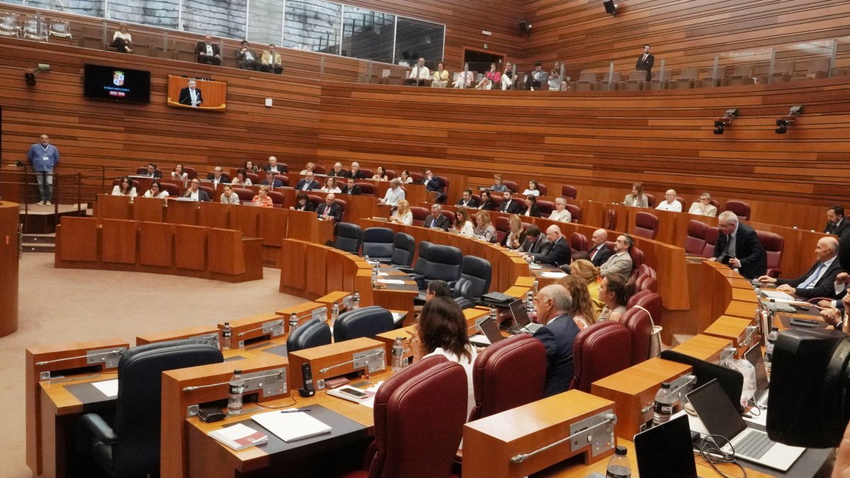 Ültimo pleno de las Cortes de este período de sesiones, celebrado el pasado 26 de junio.