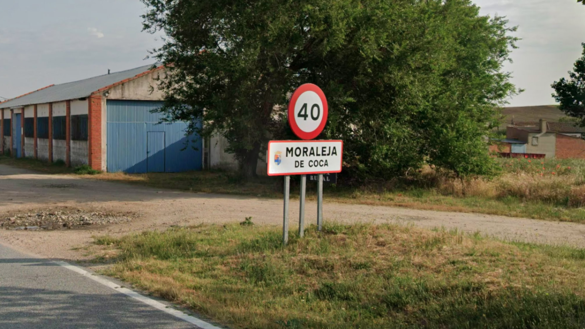 Entrada al pueblo de Moraleja de Coca