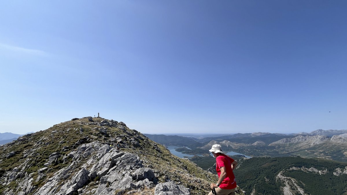Alcanzando la cumbre del Susarón