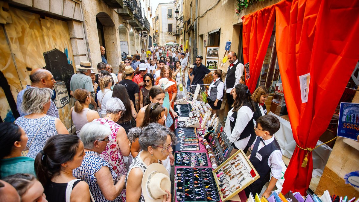 Miles de personas celebran el Martes Mayor en Ciudad Rodrigo, Salamanca