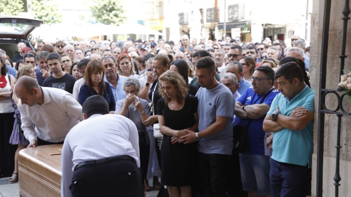 La Bañeza despide a Abel Ramos, voluntario fallecido cuando luchaba contra el fuego