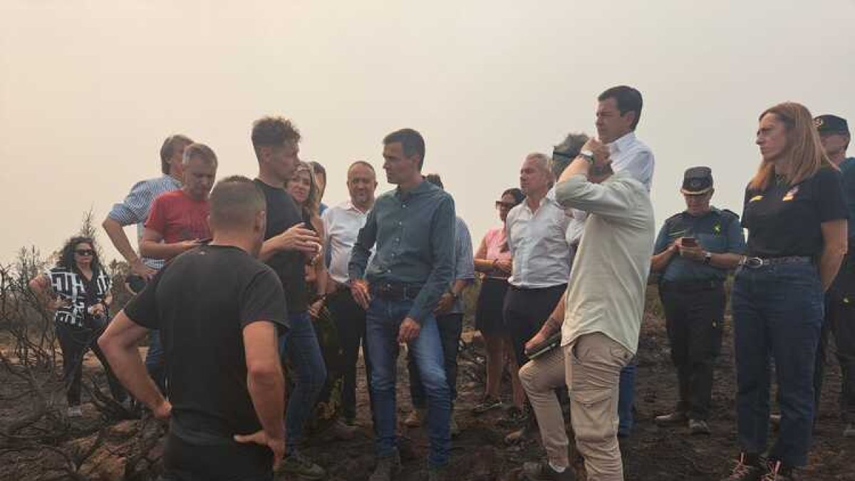 Visita del presidente de Gobierno Pedro Sánchez a la zona afectada por el incendio de Villablino.