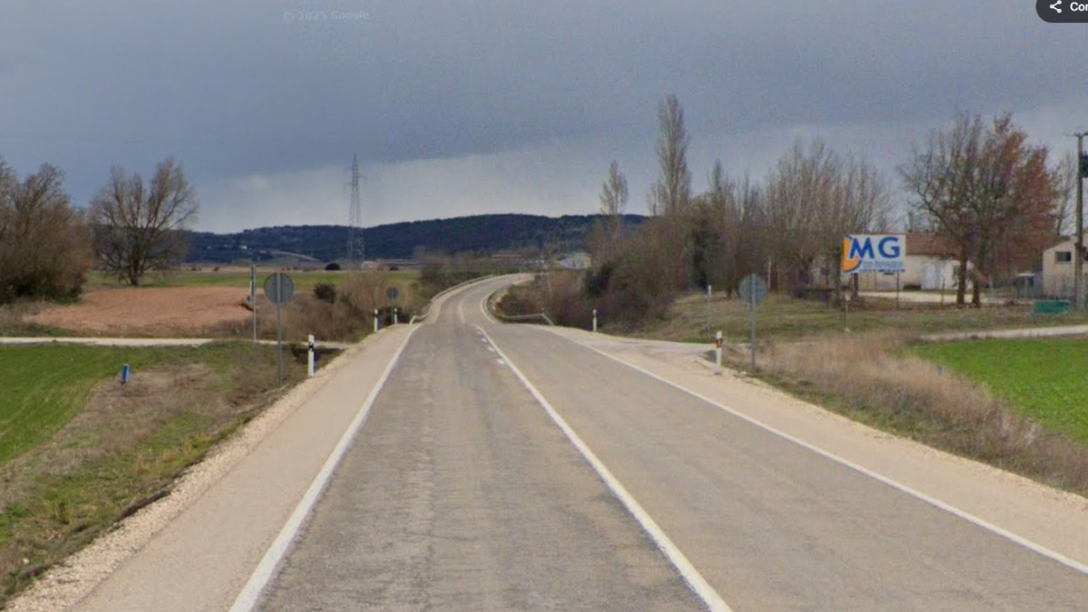 El lugar del accidente en la N-234, en Hontoria de la Cantera (Burgos)