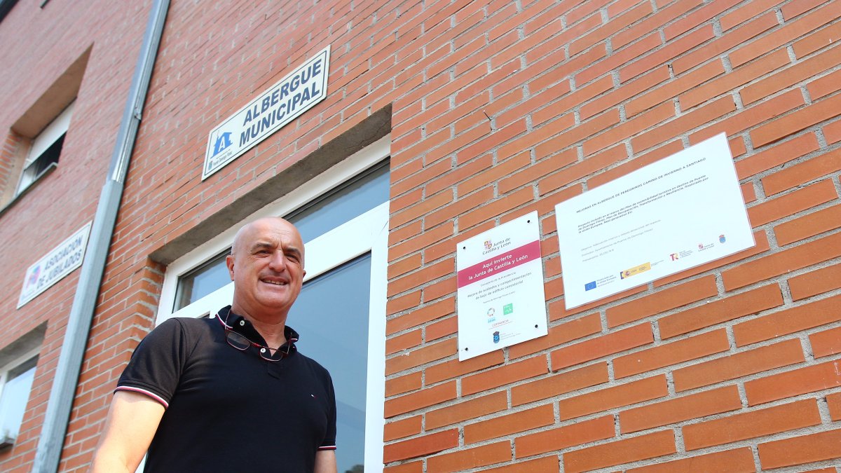 Albergue municipal del Camino de Invierno en la localidad de Puente Domingo Flores (León)