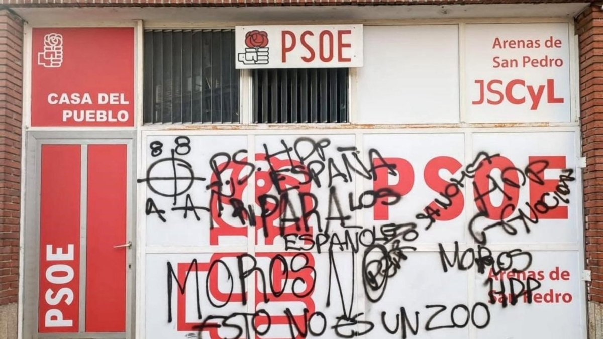 Pintadas en la Casa del Pueblo de Arenas de San Pedro.