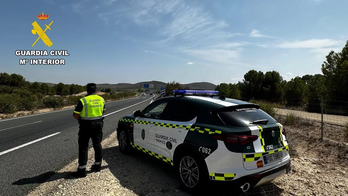 Agente de la Guardia Civil de Tráfico, en una imagen de archivo.