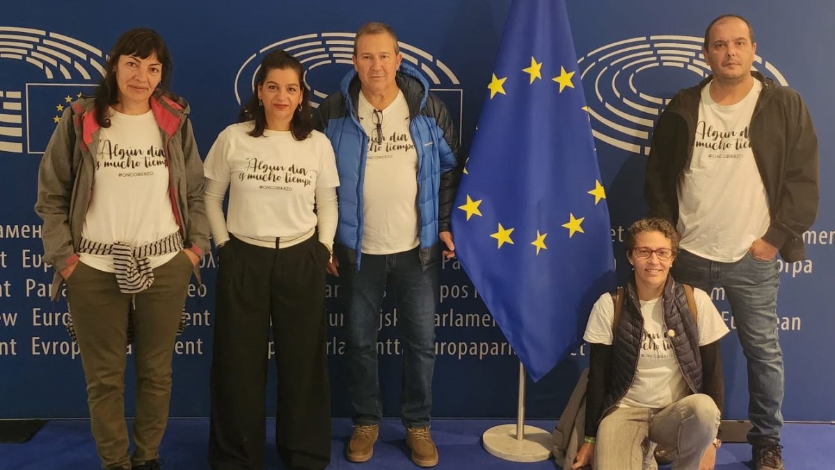 Representantes de OncoBierzo en el Parlamento Europeo