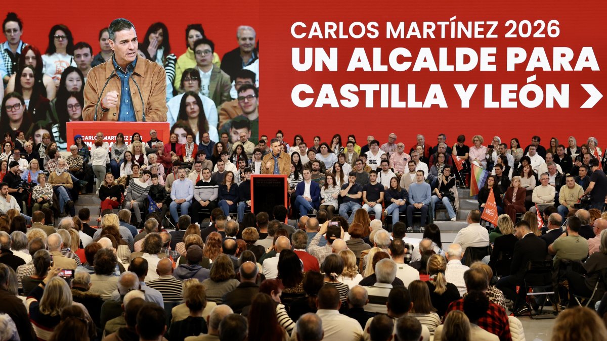 Un momento del mitin de Pedro Sánchez este domingo día 26 de octubre en León.