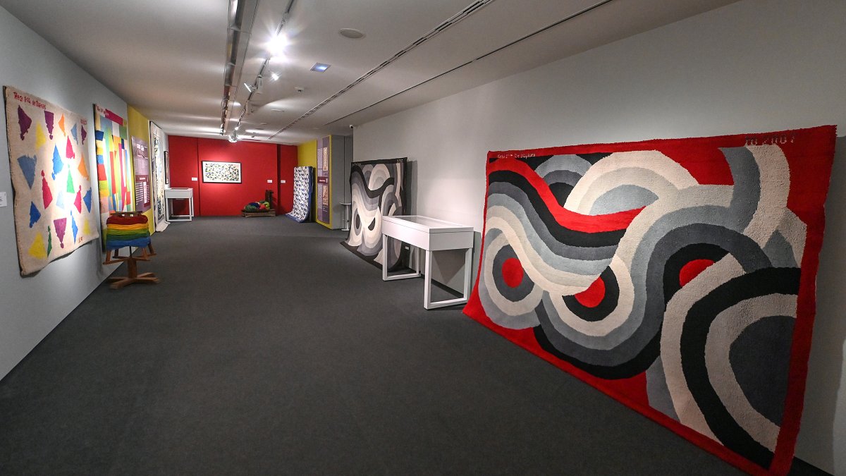 Presentación de la exposición ‘Real Fábrica de Tapices. Obra moderna y contemporánea’.