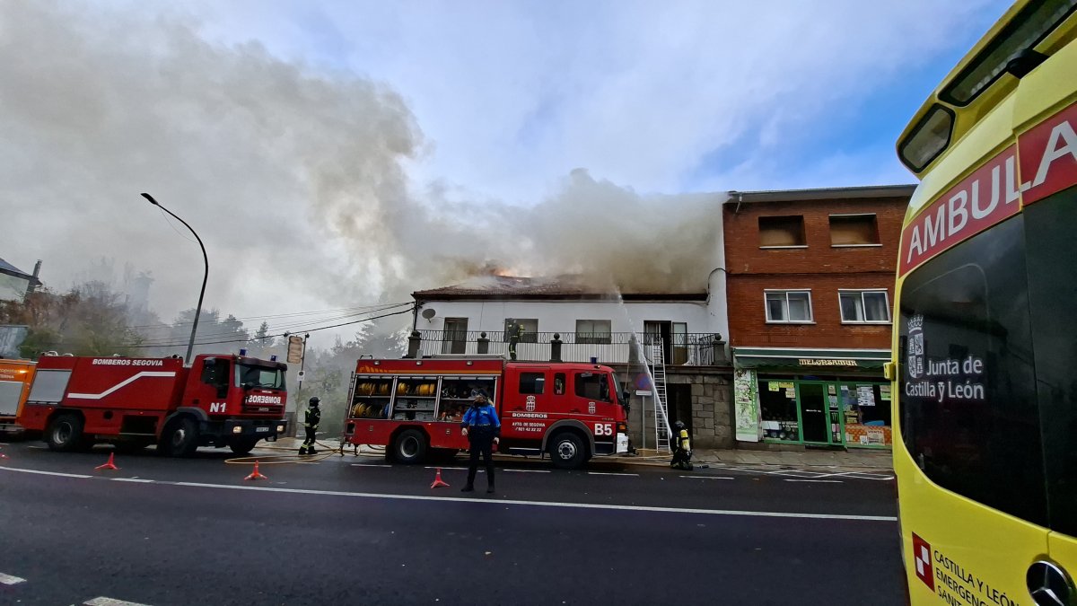 Un incendio en una casa de San Rafael (Segovia)