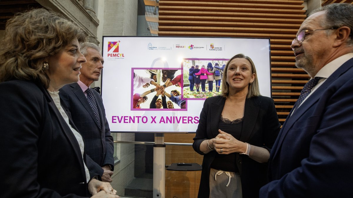 Isabel Blanco inaugura el acto de celebración del 10º aniversario del Programa Empleo Mujer en Castilla y León