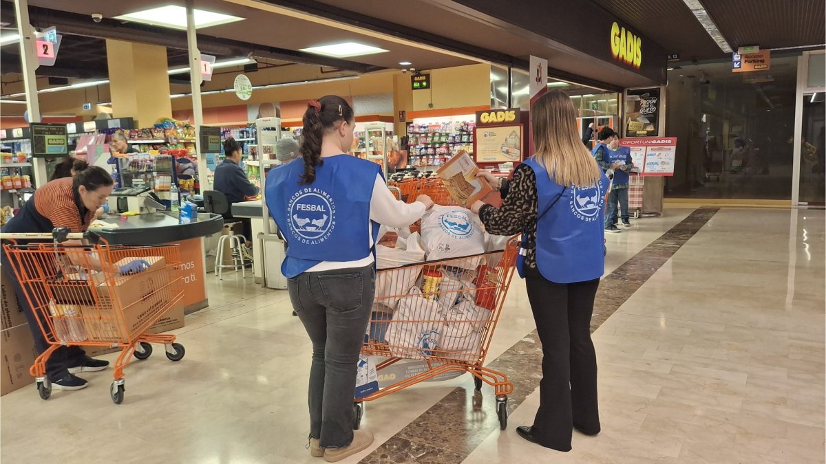 Recogida de alimentos en Gadis