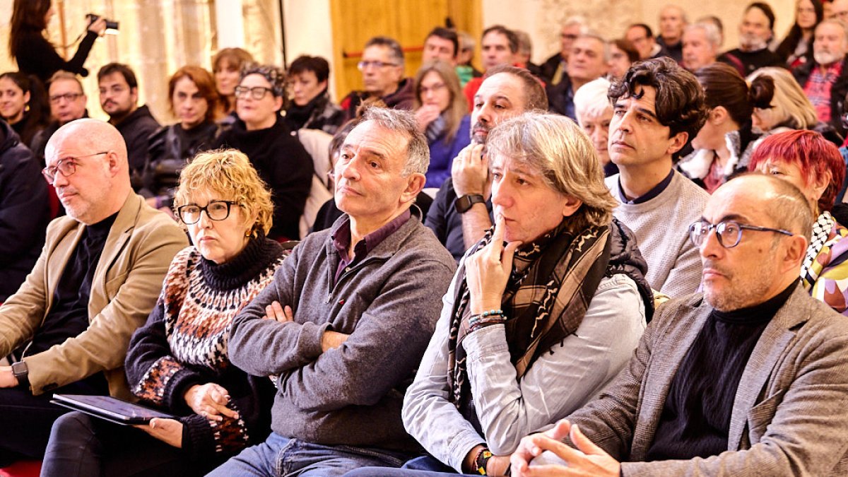 Carlos martínez durante la asistencia al acto.